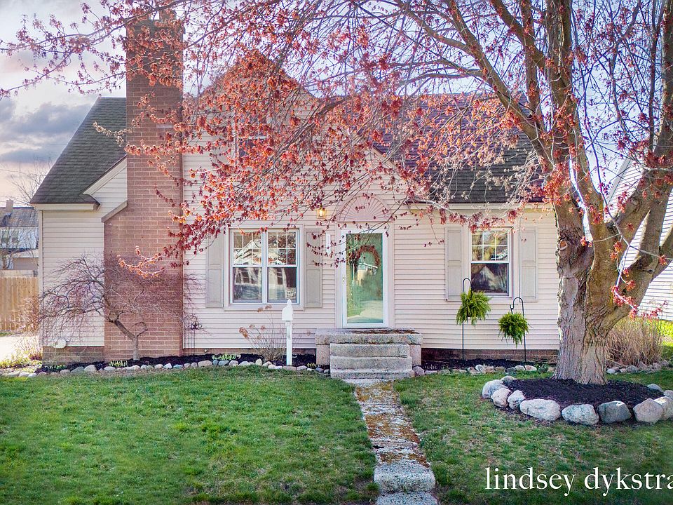 1st image of 3253 Elwood Ave SW