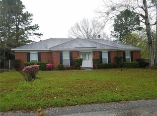 9460 Oak Forrest Dr, Mobile, AL 36695