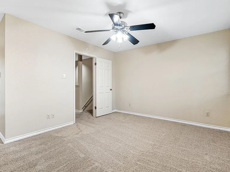 2408 Enfield Rd #211 — Photo 23