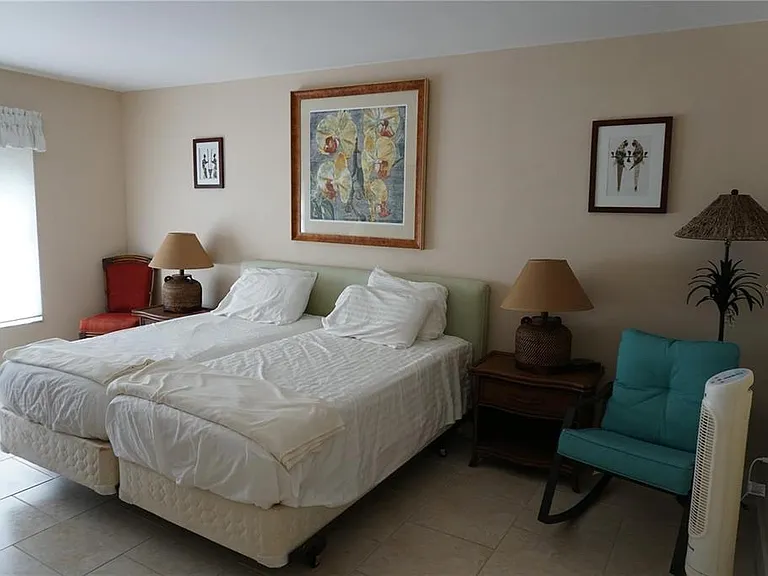 5900 Shore Blvd S #402 — Photo 14