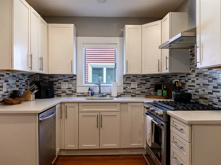 58 Bromfield St #1 — Photo 4