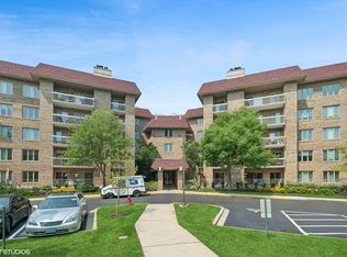 (Undisclosed Address), Northbrook, IL 60062
