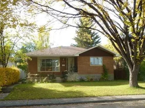 1415 E 43rd St SW, Calgary, AB T3C 2A3