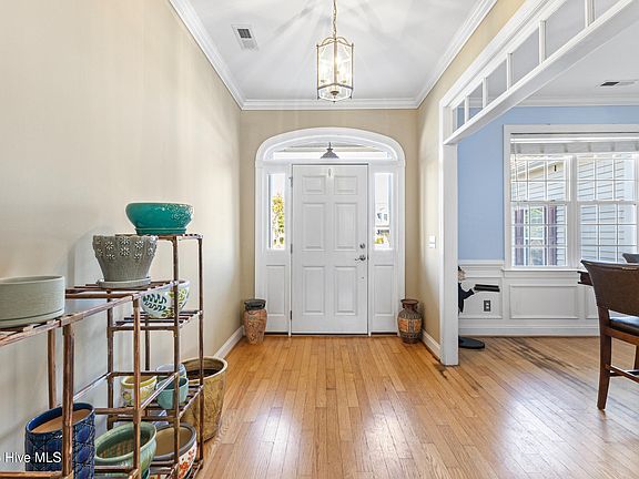 5th image of 6120 Ambleside Drive