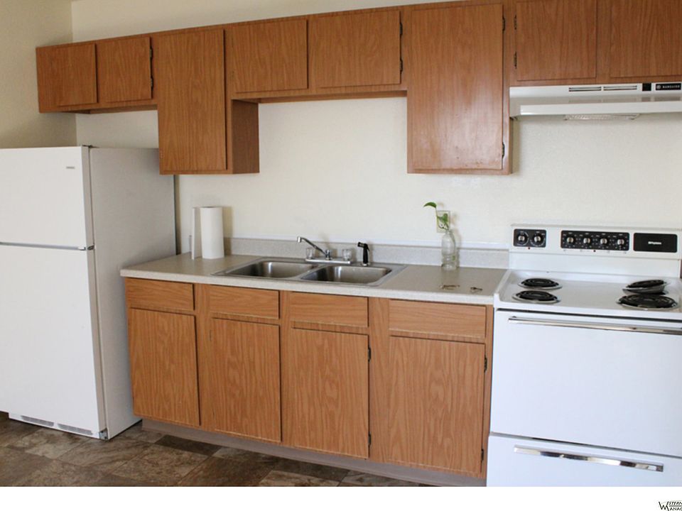 1st image of 937 N 17th St APT A