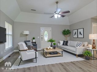 1606 Briar Cliff St, Conroe, TX 77385