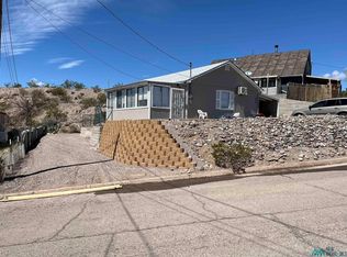 825 Hillcrest Dr, Truth Or Consequences, NM 87901