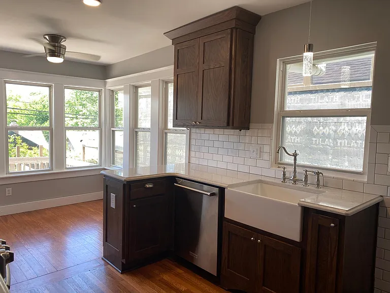 4624 Fairmount Ave — Photo 10