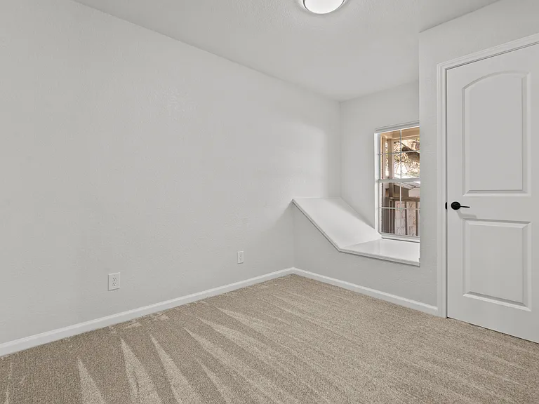 1701 E Lake Dr — Photo 12