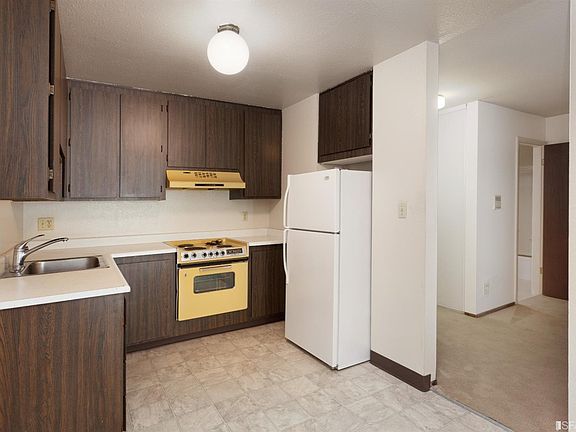 2nd image of 370 Monterey Blvd APT 207