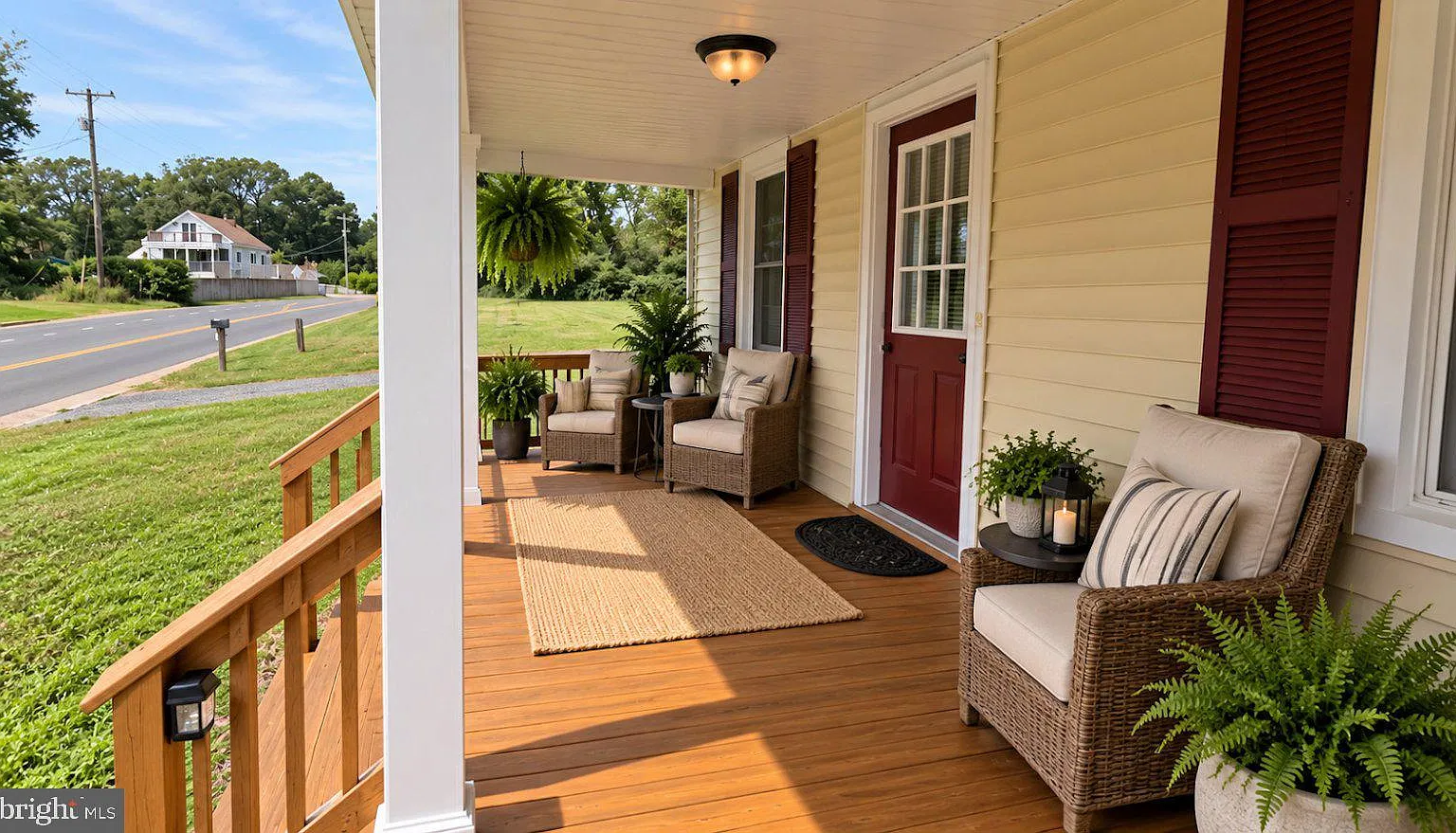 2 bed, 1.0 bath, 984 sqft, $2,400 — Photo 2