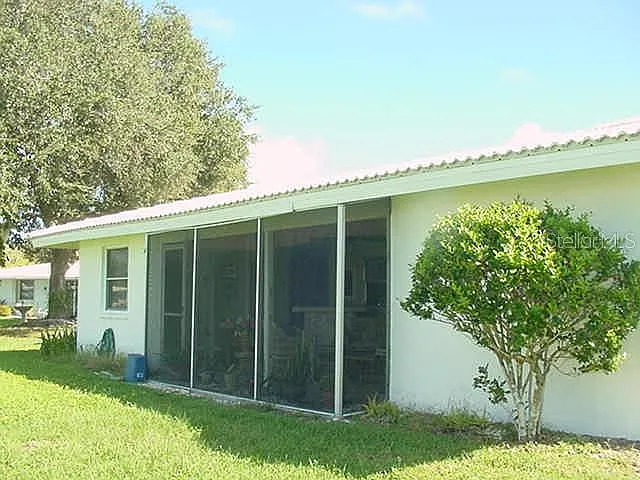 2 bed, 2.0 bath, 1321 sqft, $3,400 — Photo 2