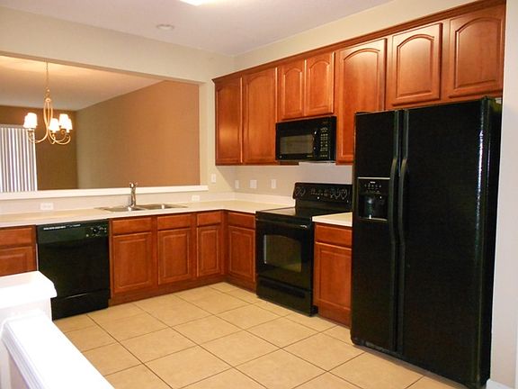 3rd image of 2341 Stockton Dr