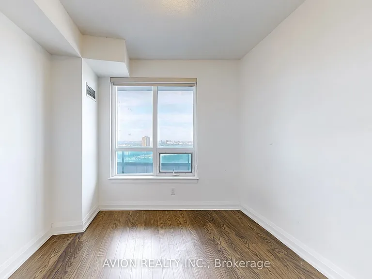 7171 Yonge St #2409 — Photo 6