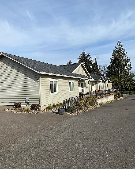 1st image of 2424 Rogers Ln NW
