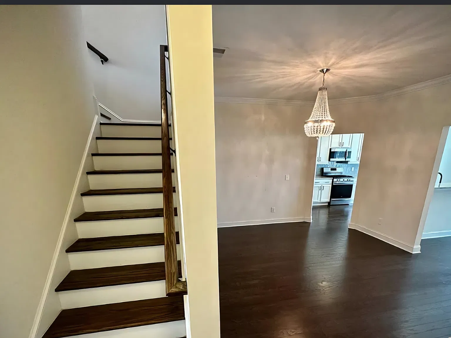 3 bed, 1730 sqft, $2,900 — Photo 3