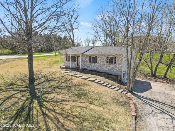 5926 Helias Dr, Jefferson City, MO 65101