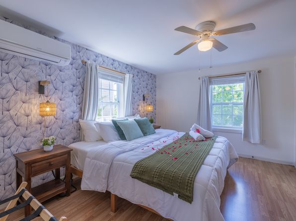 313 W Maple St APT 3