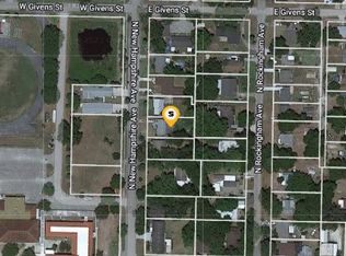 624 N New Hampshire Ave, Tavares, FL 32778