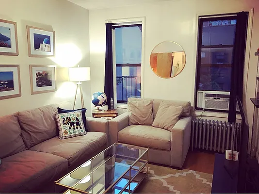 Rented by Mdays Realty | media 7