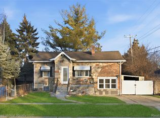 24932 Marigold Ave, Warren, MI 48089