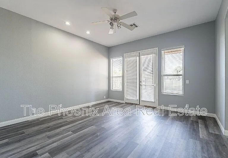 231 S Beverly St — Photo 26