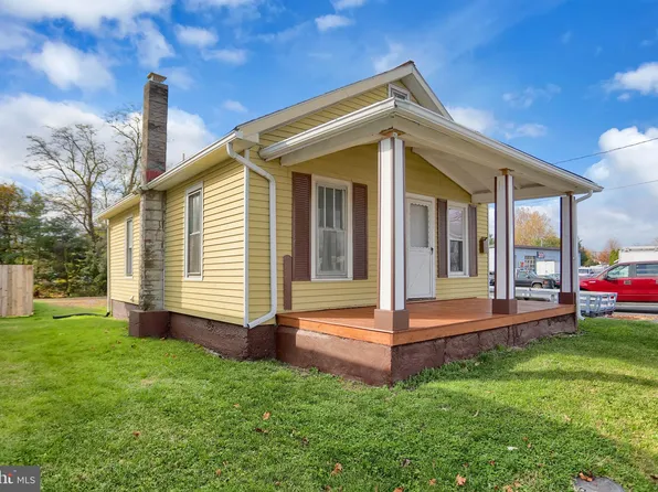 569 2nd St, Highspire, PA 17034