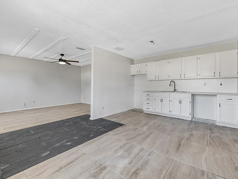 2405 Mamie Dr — Photo 12