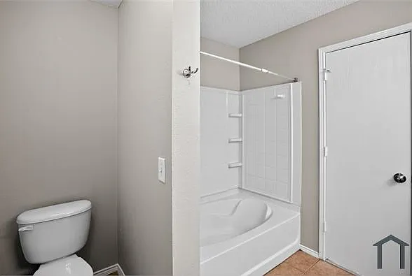 4608 Merlot Dr — Photo 20