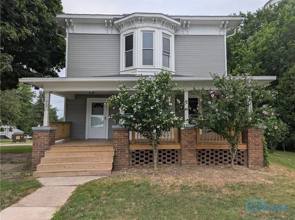 201 E Spring St, Fayette, OH 43521