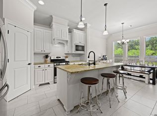 11427 Oak Run Dr, Geismar, LA 70734