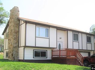 1512 Fremont St, Thermopolis, WY 82443