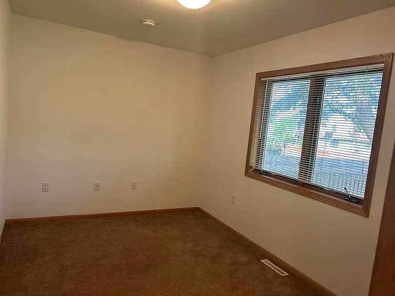 5506 Quarry Hill Dr — Photo 6