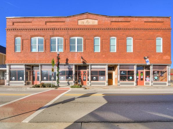 164 N Louisville St APT 1