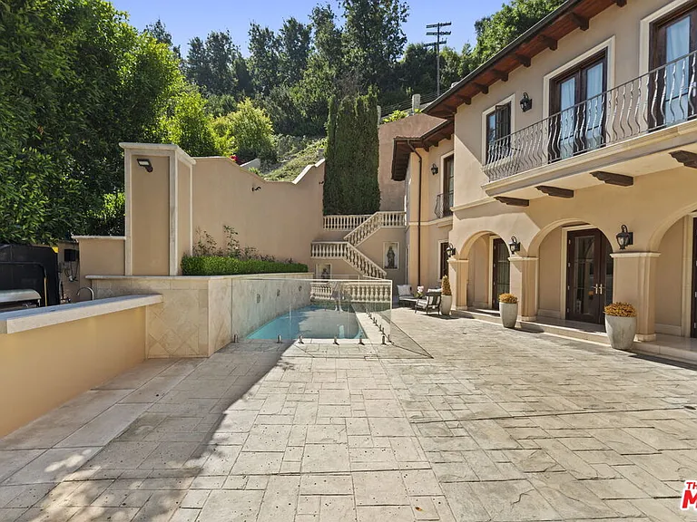 1465 N Robmar Dr — Photo 22