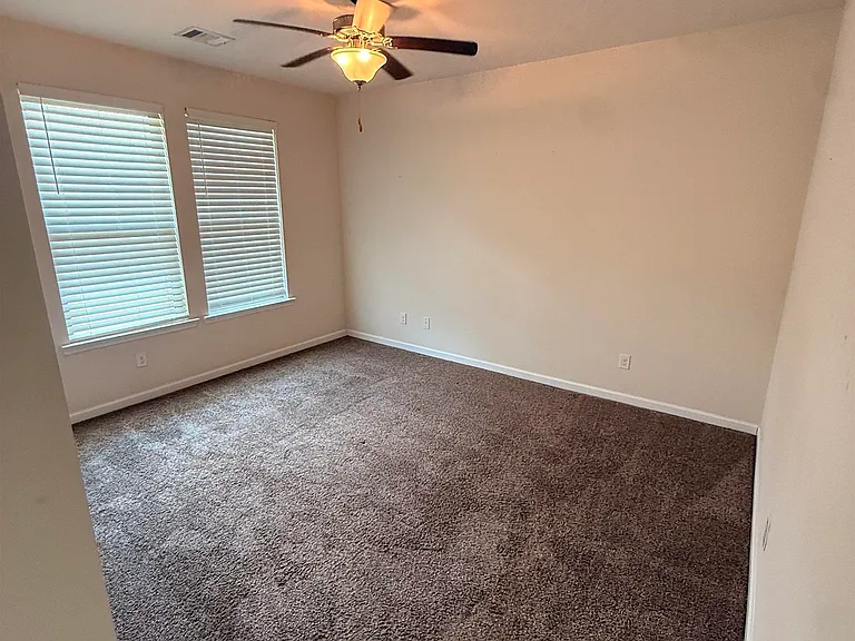 1103 Foxtail Dr — Photo 25