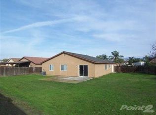 653 S Cloverleaf St, Porterville, CA 93257