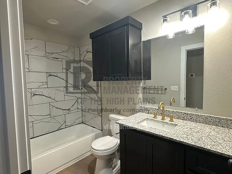 4780 Clive Ave #3 — Photo 1