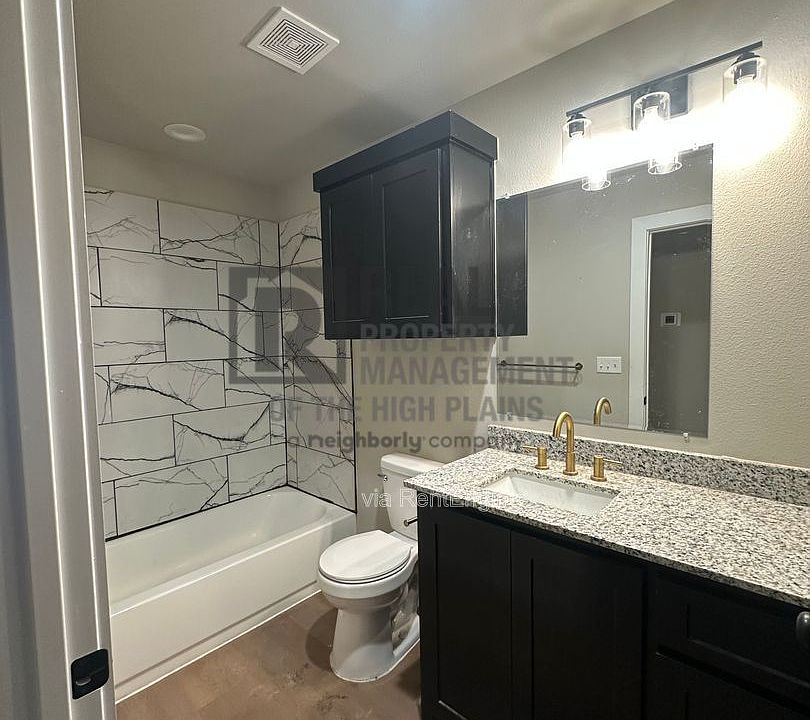 1st image of 4780 Clive Ave #3