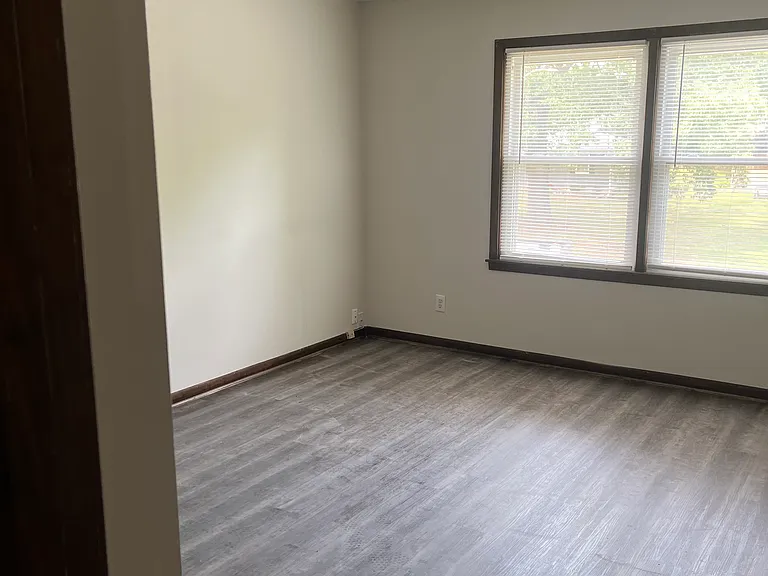 1705 Deer Hollow Dr #B — Photo 3