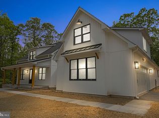 9352 Stonestreet Rd, La Plata, MD 20646