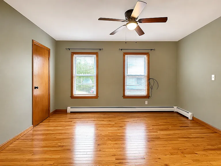 210 Walnut St #1 — Photo 5