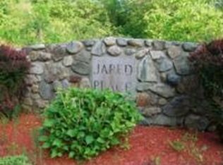 104 Sherwood Dr, North Andover, MA 01845