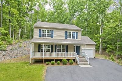 2nd image of 719 Jefferson Dr