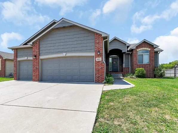 8824 N Saddlebrook Ct, Park City, KS 67147