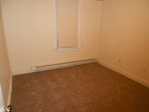 2nd image of 2644 Penbrook Ave #2