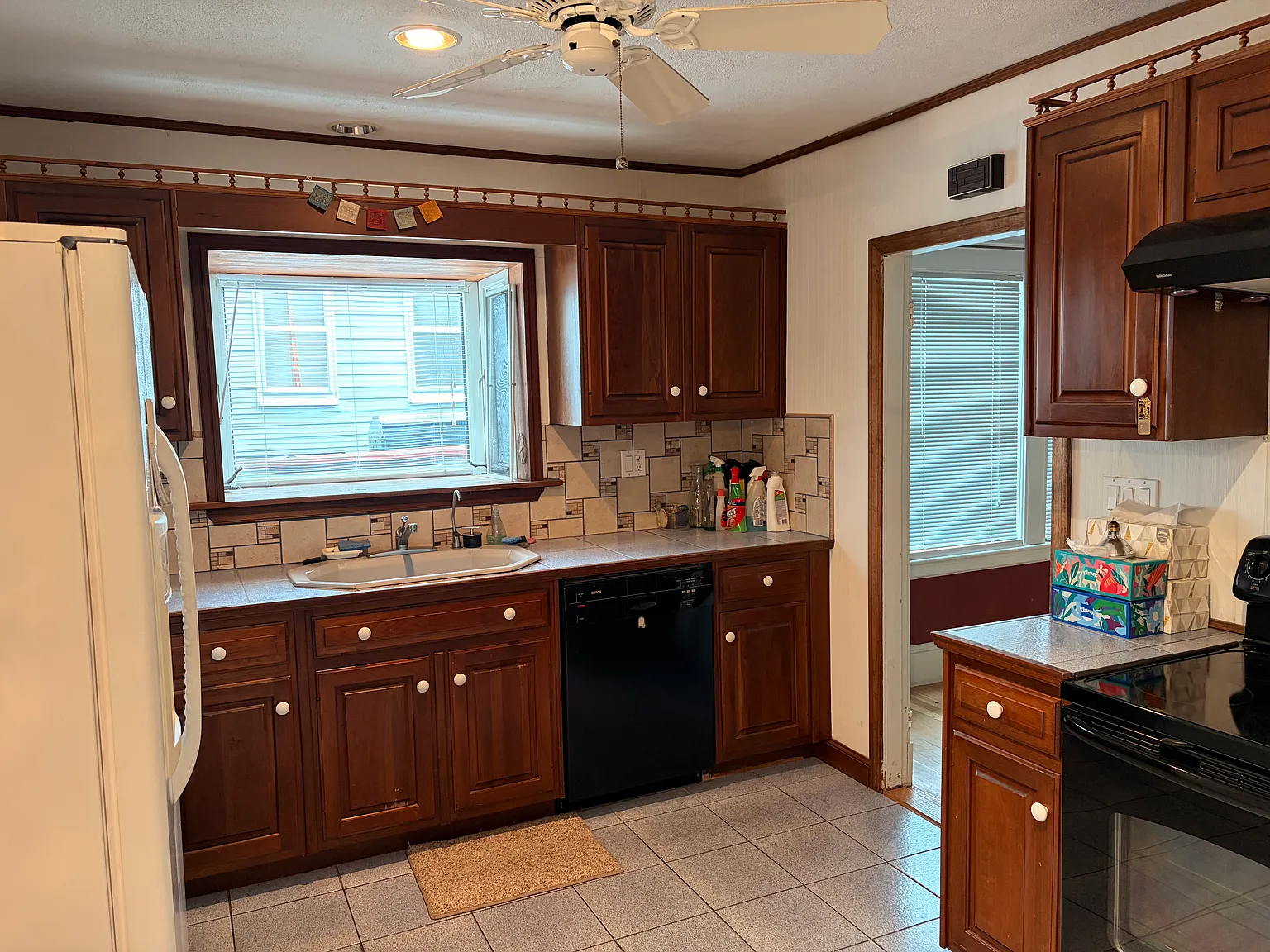 2 bed, 1200 sqft, $2,500 — Photo 2