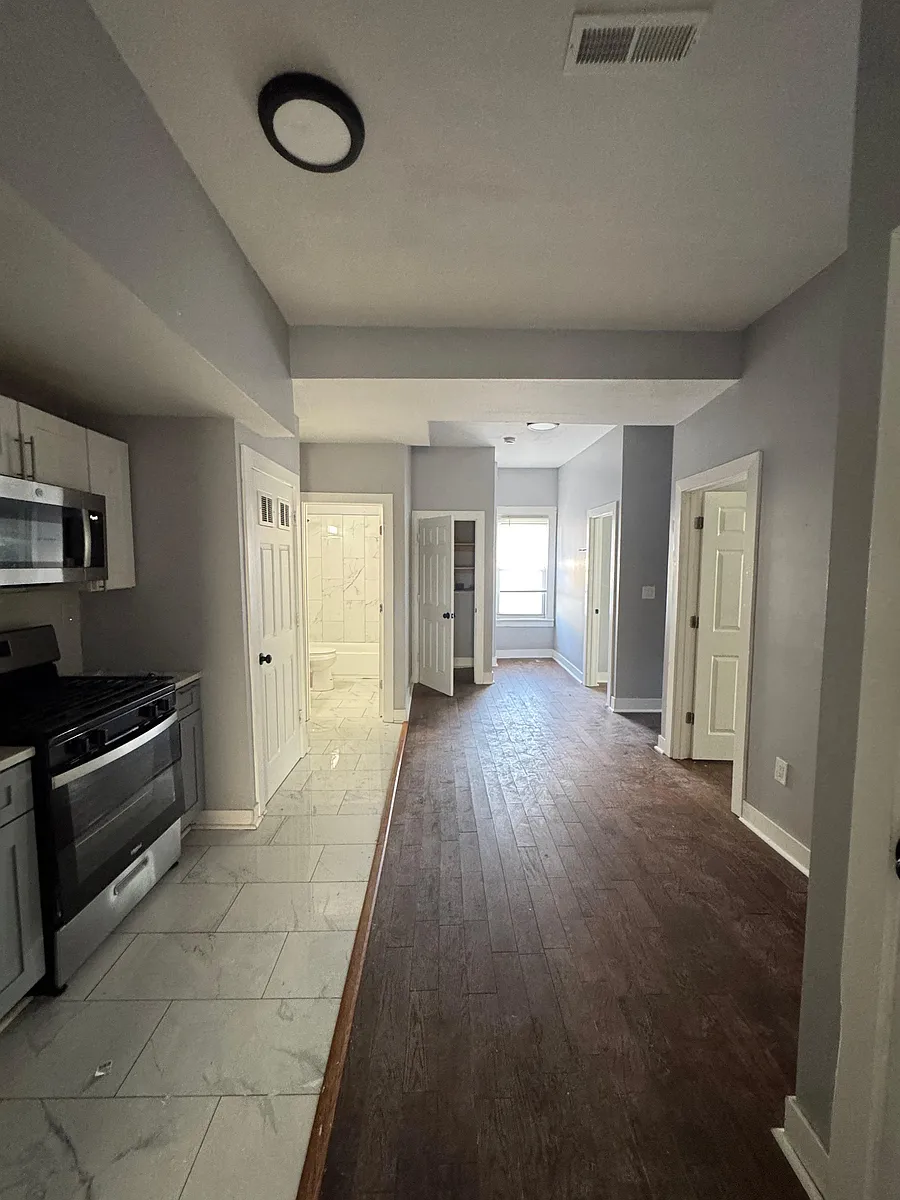 Building Photo - 148 Rosette St #1