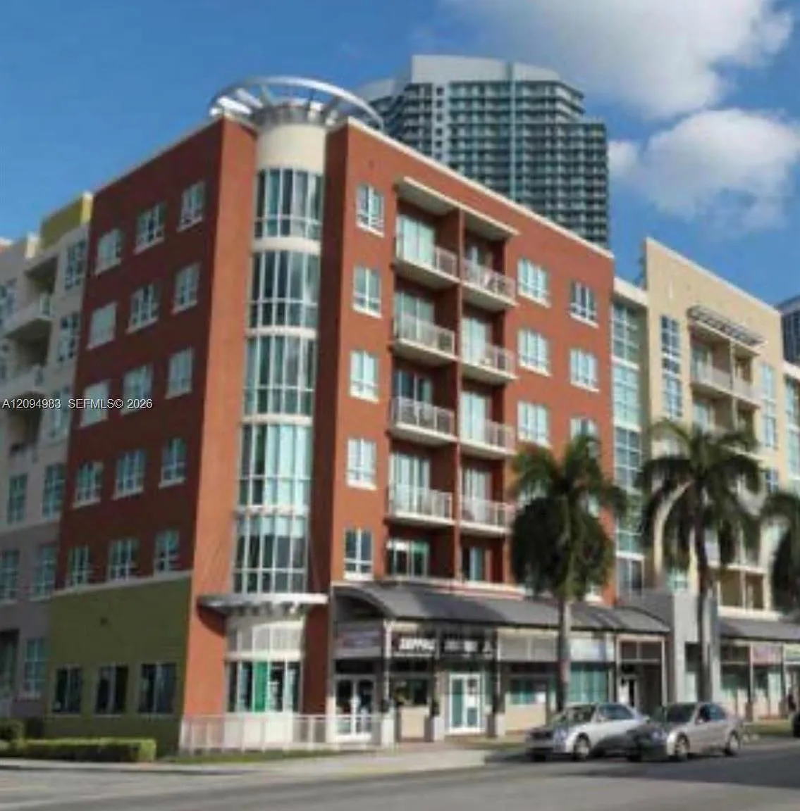 Cite Condo — Photo 2