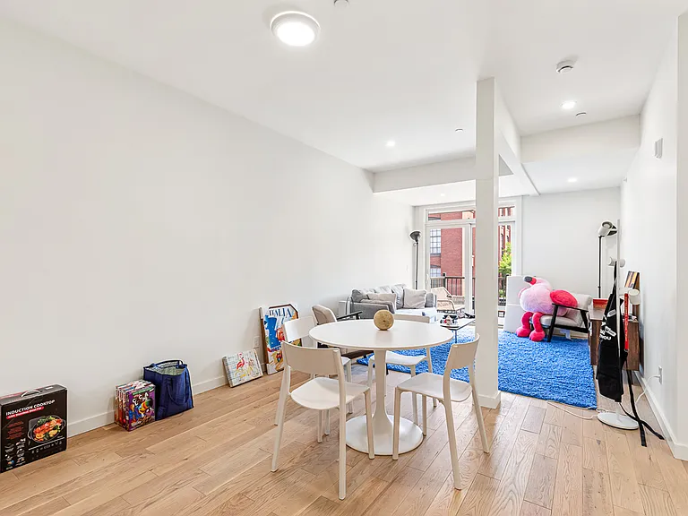 71 Richmond St #4B — Photo 12